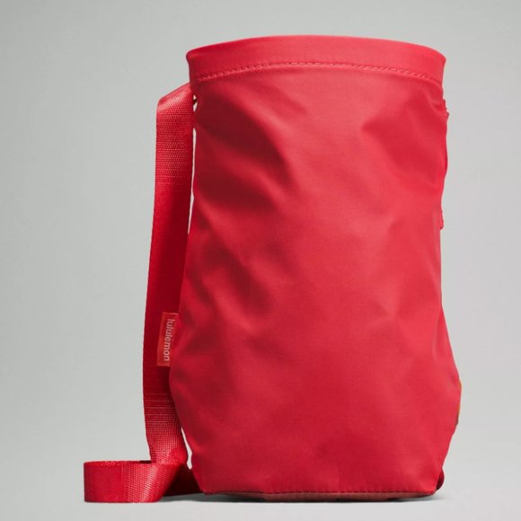 Lululemon Waterbottle Crossbody bag 2.5L Red/Orange - Picture 2 of 9